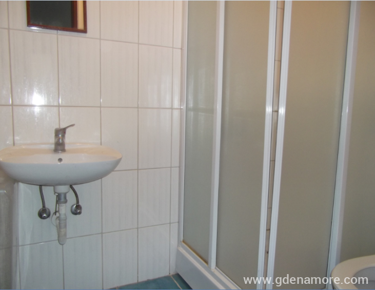 Studio-Apartman 2 (kupatilo)